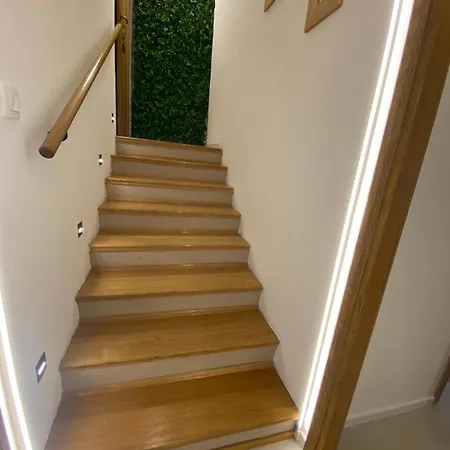 Seaside Two-floor Heaven Split