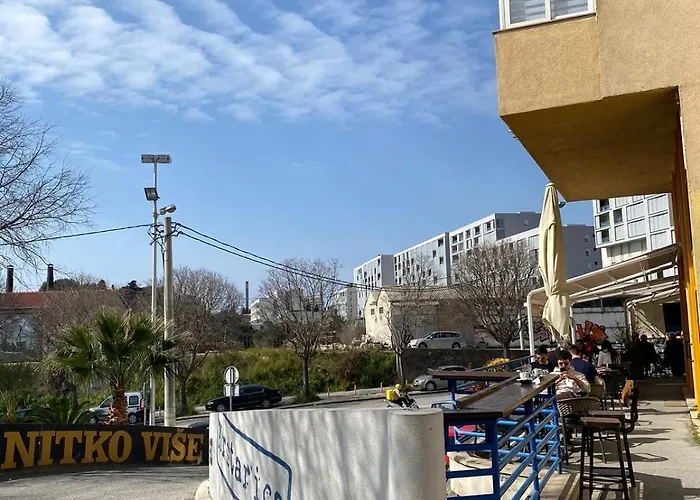 Seaside Two-floor Heaven *