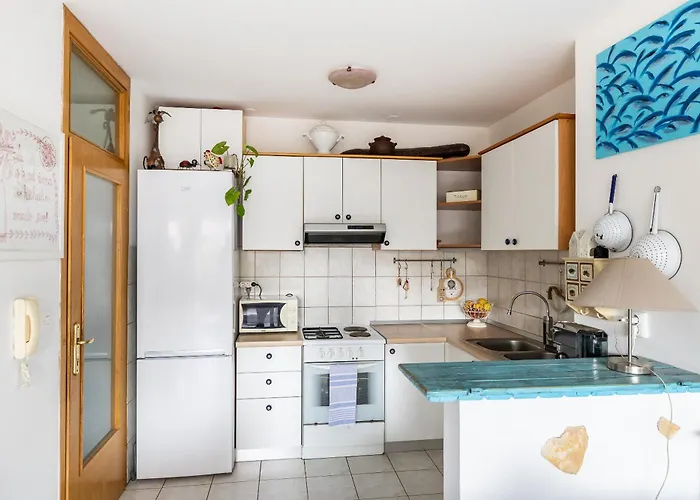 Seaside Two-floor Heaven Split