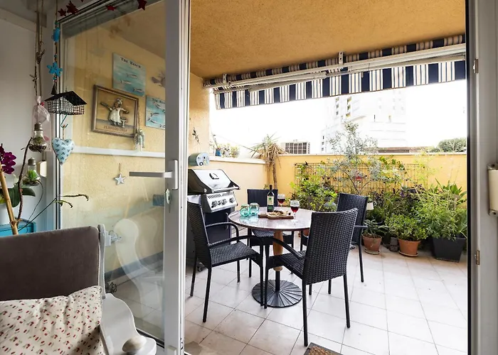 Seaside Two-floor Heaven * Split