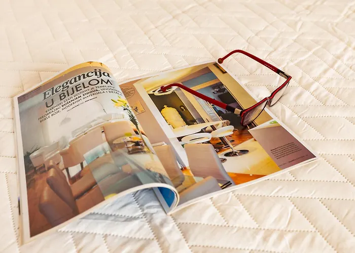 Seaside Two-floor Heaven * Split